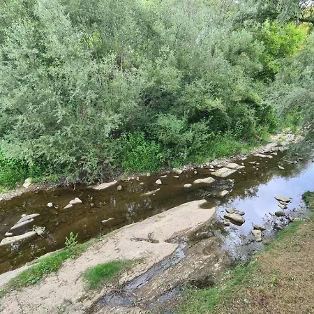 хвойна Hébergement de vacances *