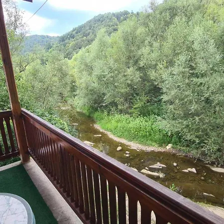 хвойна * Apriltsi (Lovech)